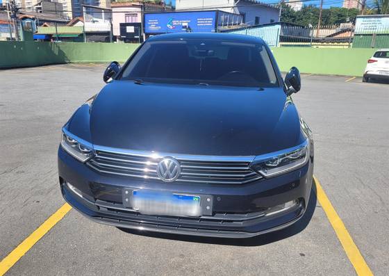 VOLKSWAGEN PASSAT 2.0 16V TSI BLUEMOTION GASOLINA HIGHLINE 4P DSG VOLKSWAGEN PASSAT 2.0 16V TSI BLUEMOTION GASOLINA HIGHLINE 4P DSG